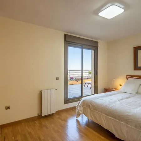 Apartment Atico Granada, Penthouse, 18-19th Floor, Centre, Views, Terrace, Free Parking *