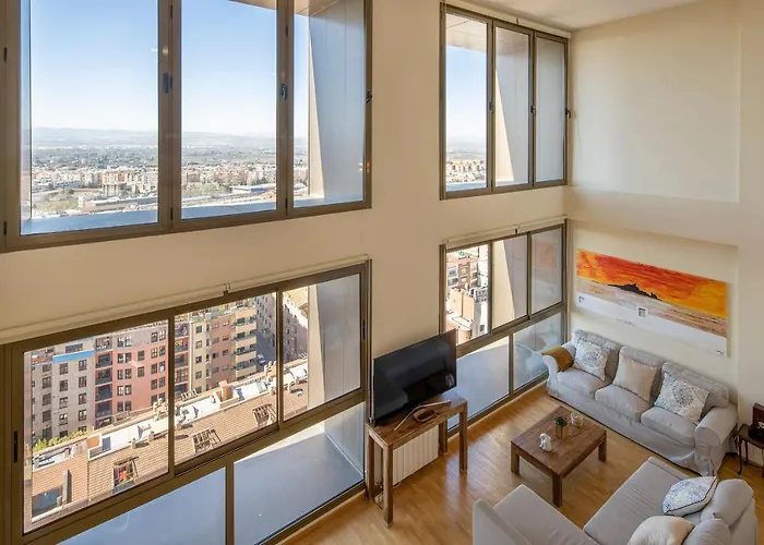 Atico Granada, Penthouse, 18-19th Floor, Centre, Views, Terrace, Free Parking Appartamento